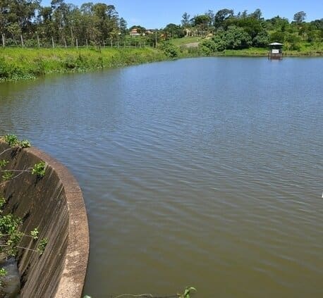Barragem artificial