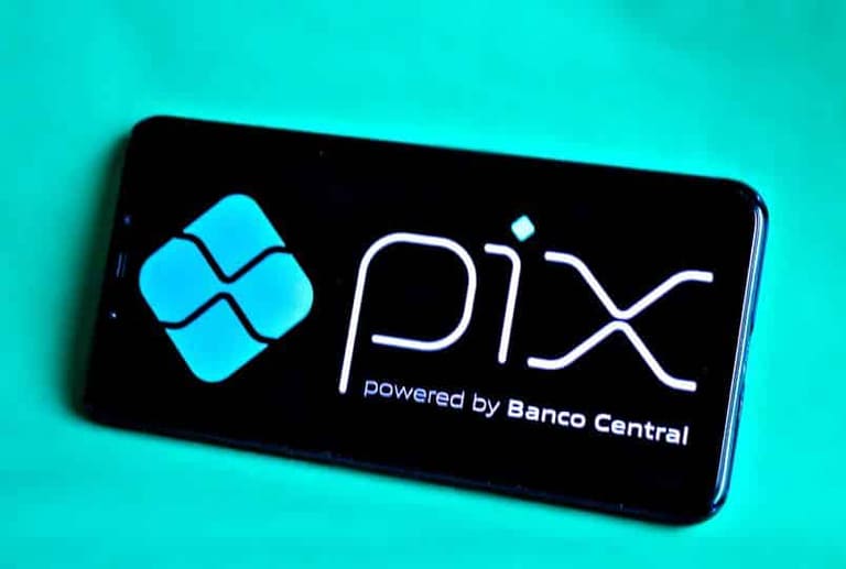 Grupos de PIX tem sido usados em esquema de pirâmide no WhatsApp
