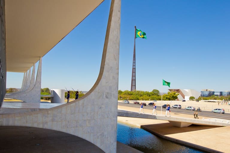 Governo não vai trabalhar pela aprovação da Reforma Administrativa, diz jornal
