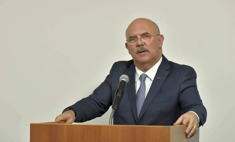 Ministro Milton Ribeiro universidades
