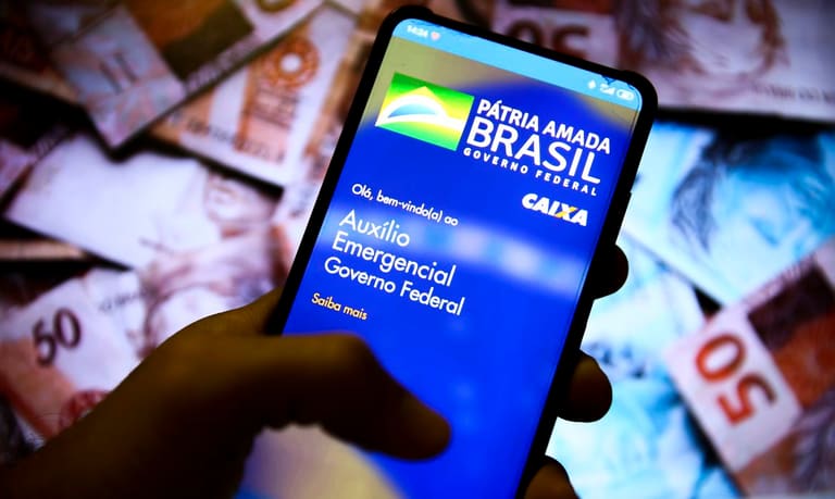 Bolsa Família vai ter vaga para 1 a cada 3 usuários do Auxílio Emergencial