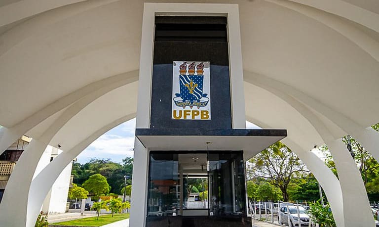 UFPB divulga a oferta de mais de 700 vagas para o SiSU 2023/2 UFPB divulga a oferta de mais de 700 vagas para o SiSU 2023/2