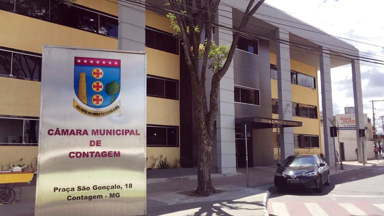 Câmara de Contagem (MG) abre concurso em diversas áreas com salários até R$ 9,8 mil
