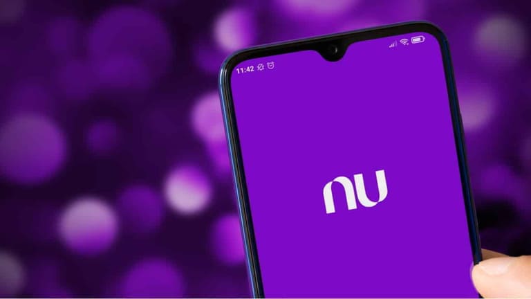 Nubank está dando valor de R$ 400 aos clientes; veja como ganhar