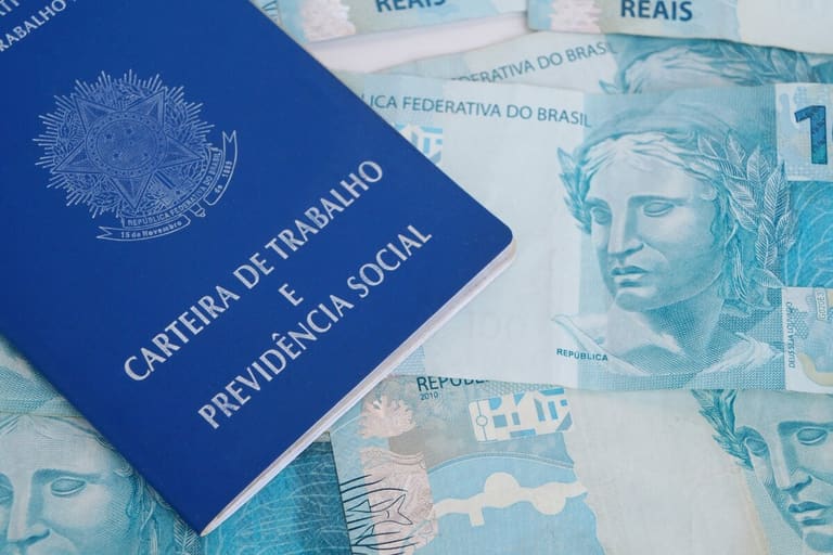 Trabalhadores podem receber R$ 300 bilhões com decisão favorável do STF; entenda