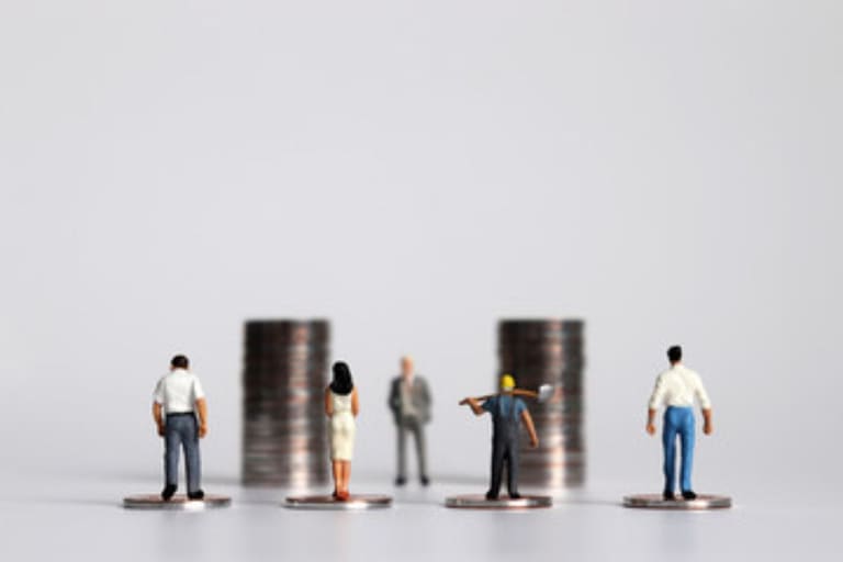 Salário-mínimo supre NECESSIDADES dos brasileiros? Entenda