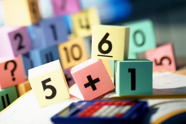 Como aprender matemática de verdade para concursos: 3 estratégias infalíveis
