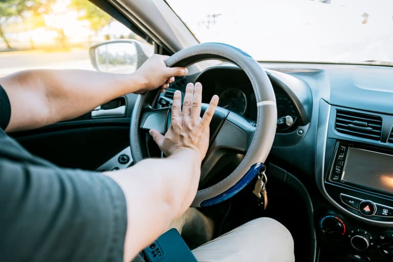 ALERTA GERAL para motoristas que usam MUITO a buzina ALERTA GERAL para motoristas que usam MUITO a buzina