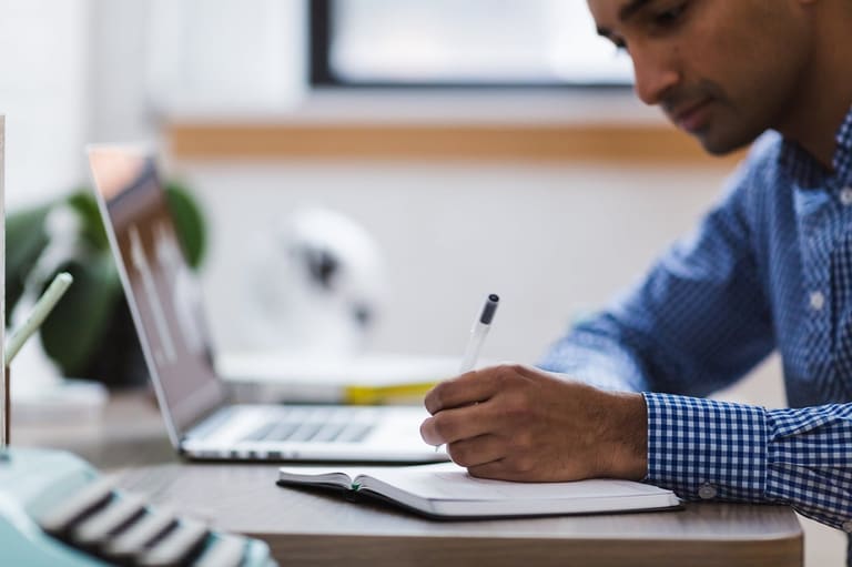 Concurso CORE: confira sobre NOVO edital para médio e superior com salários de quase R$ 4 MIL