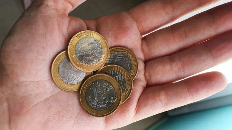 Conheça as 3 moedas de 1 real mais valiosas do Brasil em 2024