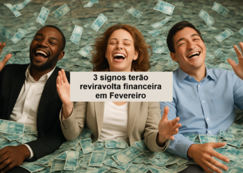 Três pessoas sorrindo e celebrando entre várias notas de dinheiro