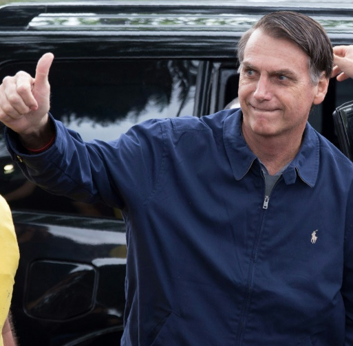 Detran: Bolsonaro quer nova CNH com 10 anos de validade 