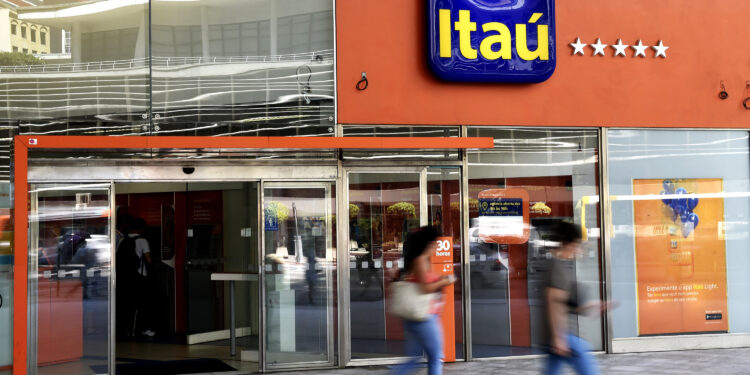 Agência do banco Itaú na Avenida Paulista, em São Paulo