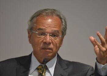 paulo guedes comida