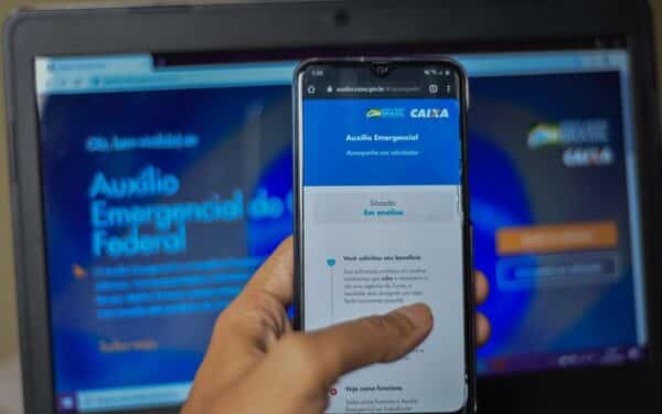 Auxílio Emergencial: Veja quem recebe nesta terça-feira (27)