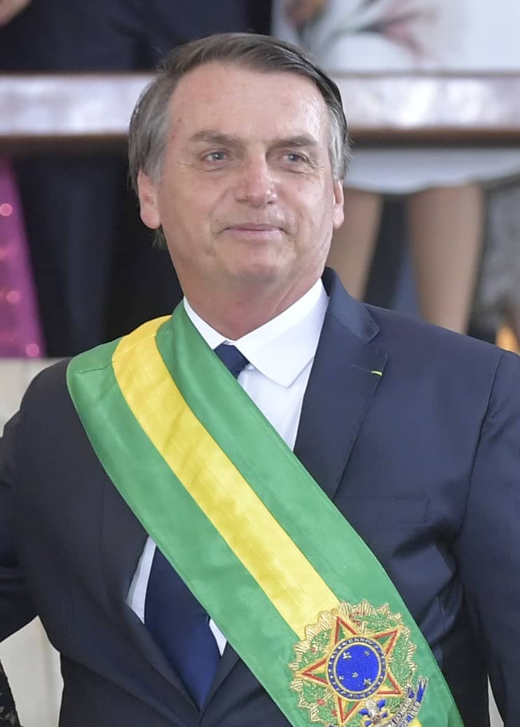 Bolsonaro sanciona Orçamento de 2021 com vetos