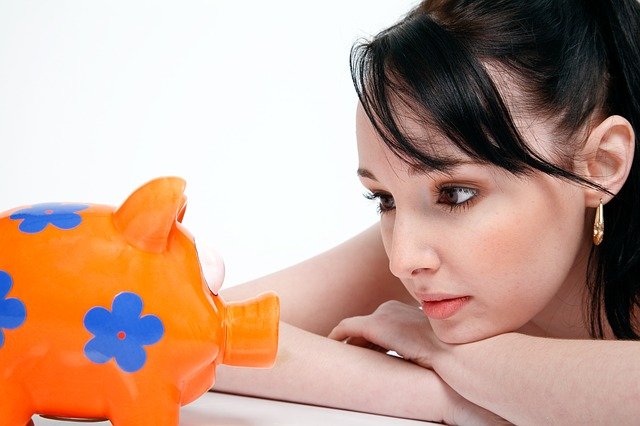 finanças pessoais poupar planejamento poupança piggy-bank-850607-640