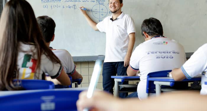 escolas pernambuco aulas presenciais