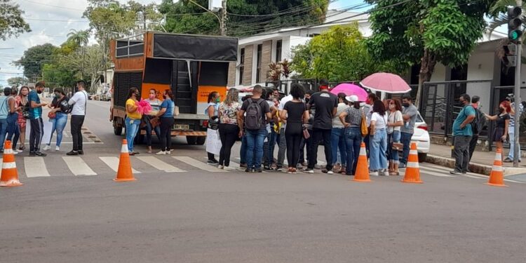 manifestação servidores acre