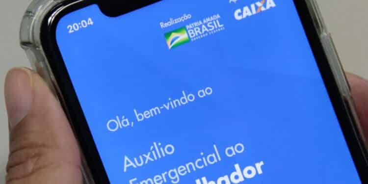 Auxílio Emergencial: Caixa libera novos saques para nascidos em junho