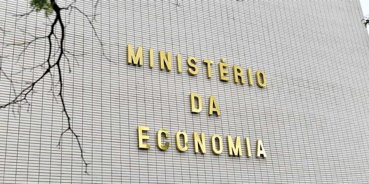 ministério da economia universidades federais