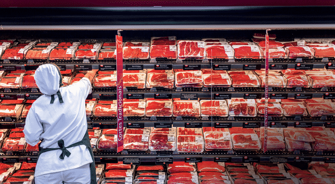 Preço da carne cresce 35,68% em 12 meses e consumo é o menor em 25 anos