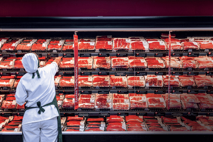 Preço da carne cresce 35,68% em 12 meses e consumo é o menor em 25 anos