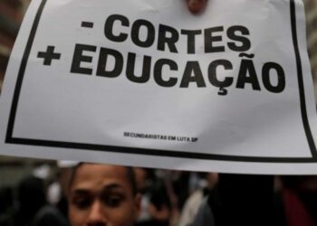 cortes na educação