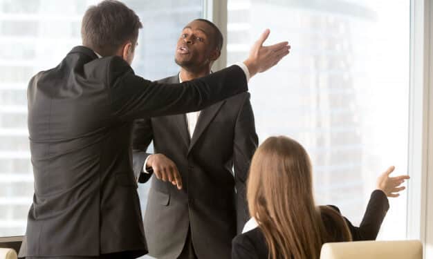 Colega de trabalho indisciplinado