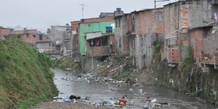 Desigualdade no Brasil: Metade da riqueza na mão dos 1% mais ricos