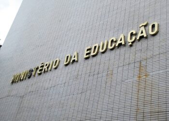 Educação