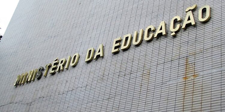 Educação