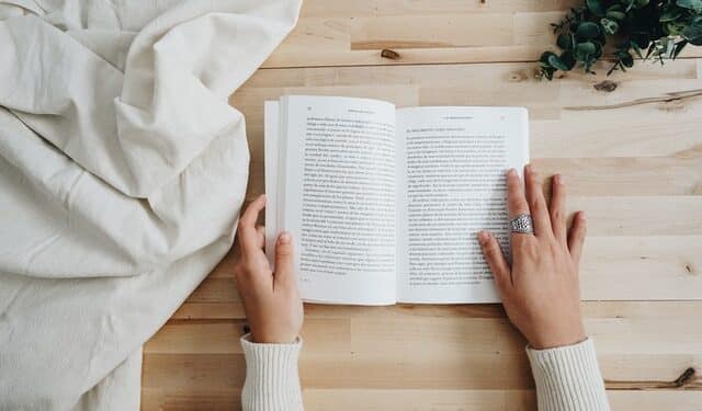 Empreendedorismo Feminino - 5 Dicas de Livros Para as Mulheres de Negócio pexels-enzo-muñoz-2663851