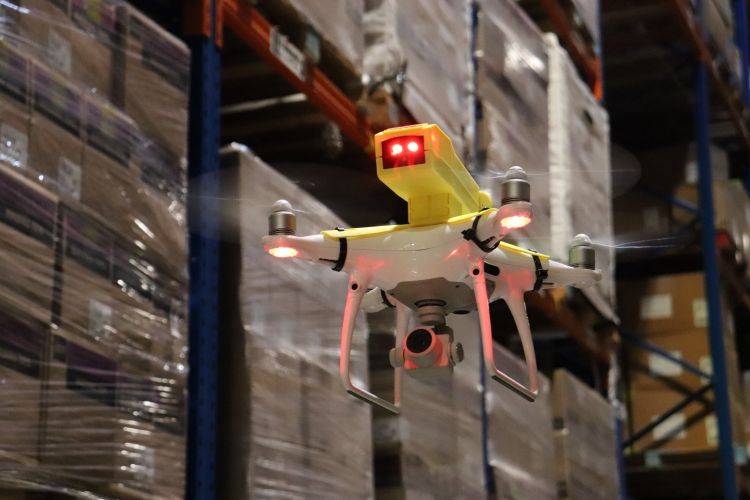 Drone usado pela DHL no CD do Grupo Lego, em Louveira (foto: divulgação)