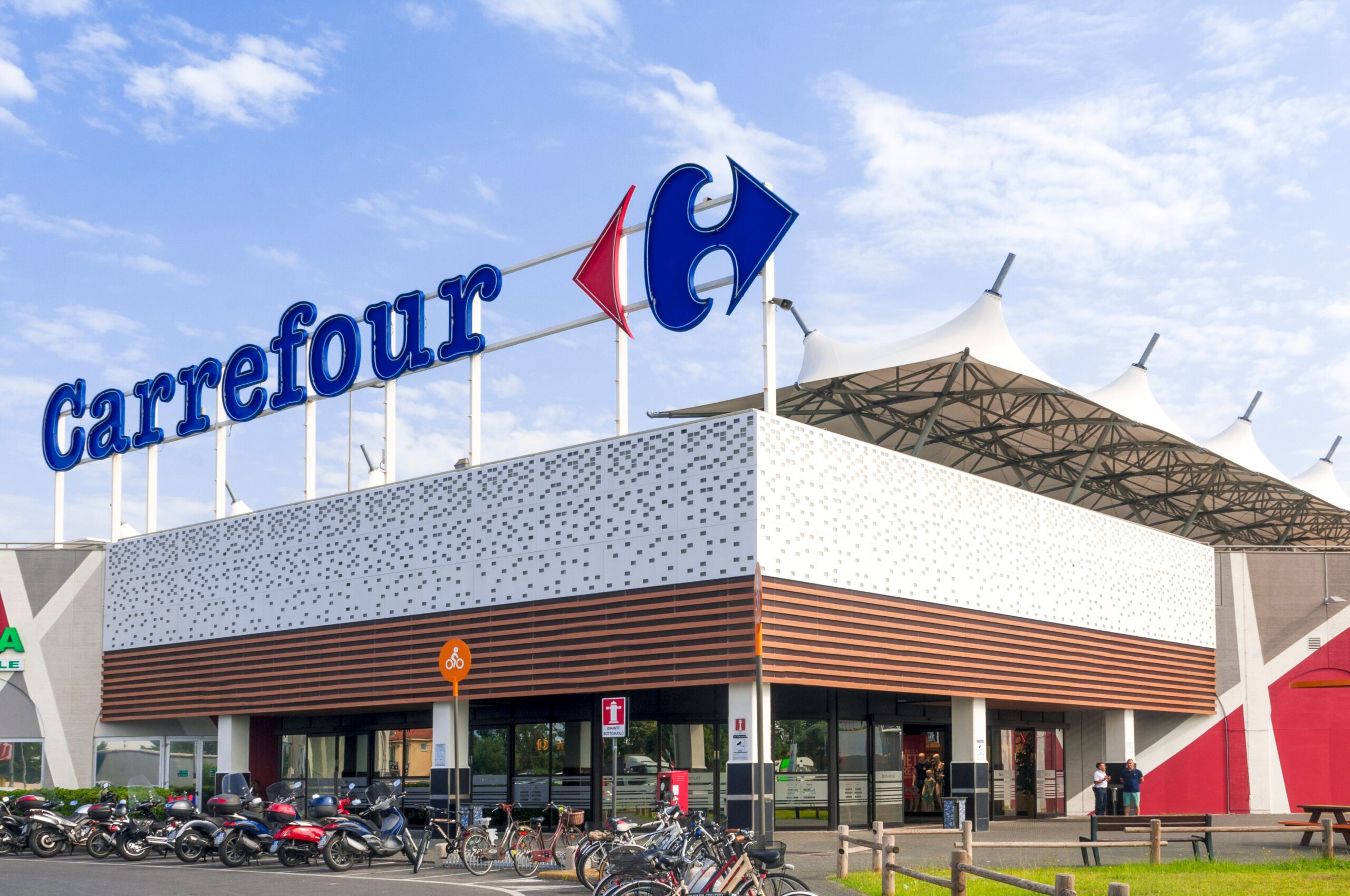 Carrefour disponibiliza mais de MIL EMPREGOS em dezembro!