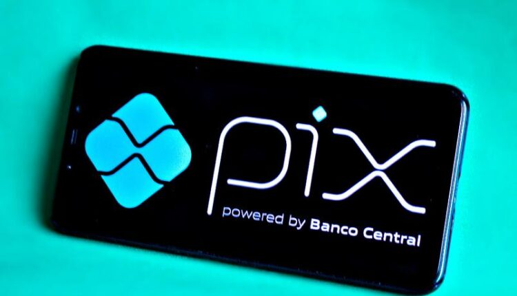 Banco Central anuncia alteração nas regras do PIX