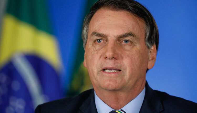 Bolsonaro faz sugestão com intuito de baixar o preço do gás de cozinha