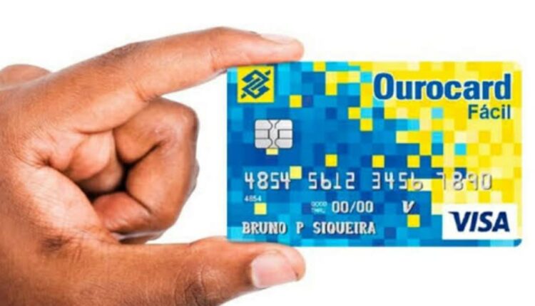 Cartão de Crédito OuroCard Fácil: não tem anuidade e é uma boa alternativa disponível no mercado