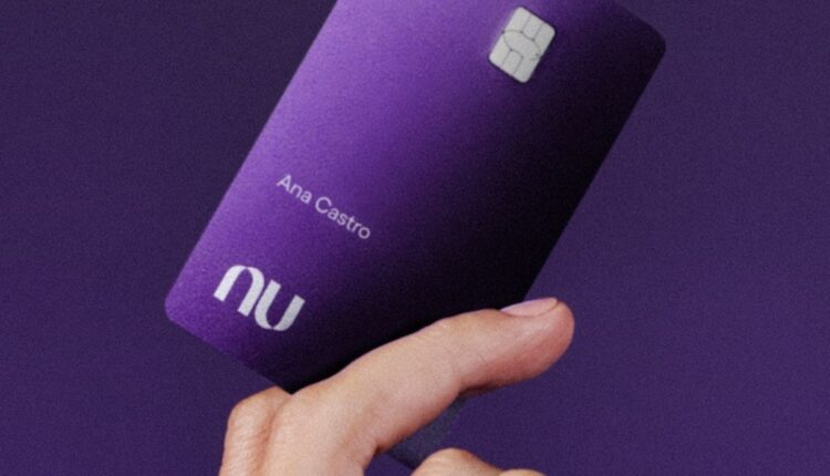 cartão Ultravioleta da Nubank