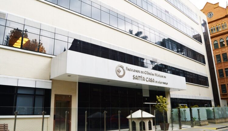 Faculdade Santa Casa SP oferece bolsas