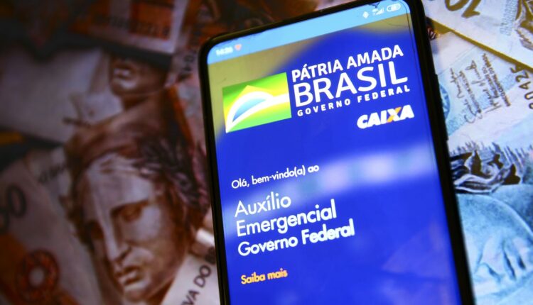 Auxílio Emergencial: nascidos em julho podem sacar 6ª parcela