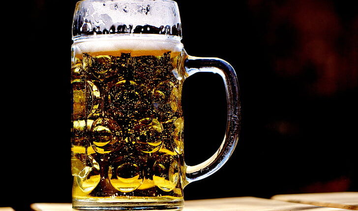 Cerveja fica mais cara a partir desta sexta-feira (1) no Brasil