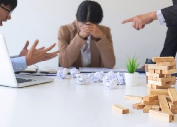 Sentimento de culpa no trabalho: Como lidar com isso?