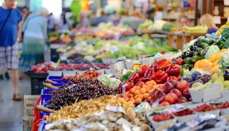 70% dos brasileiros acham que inflação prejudica consumo de alimentos