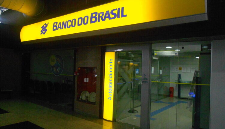 Banco do Brasil traz Informes do Imposto de Renda pelo WhatsApp