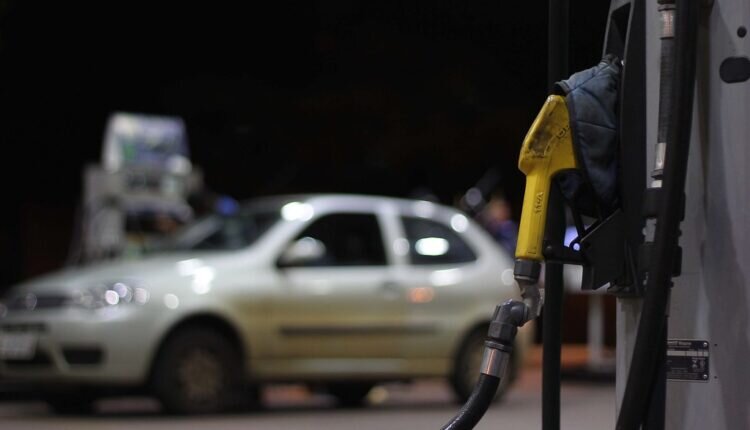 PEC dos Combustíveis: impostos sobre combustíveis poderão ser reduzidos ou zerados; Entenda!