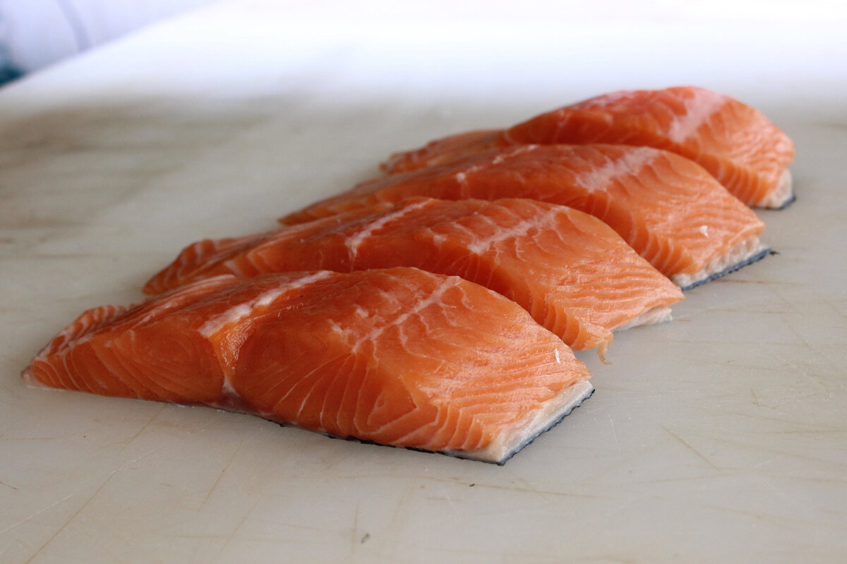 Receitinha com o salmão que você pode ter acabado de filetar - Reprodução Canva