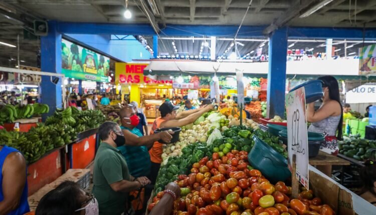 Inflação: INPC registra alta no preço de alimentos e transporte