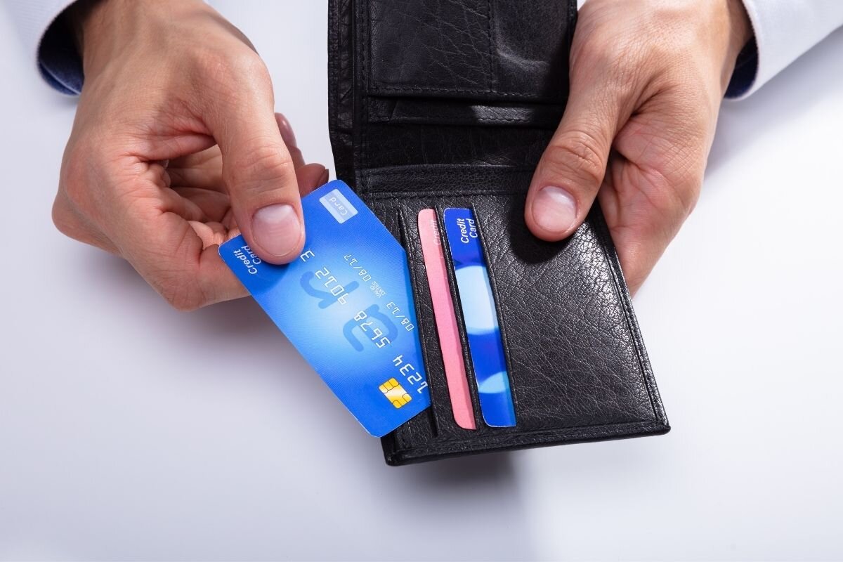 Você sabe quem criou o cartão de crédito? Conheça um pouco mais sobre essa ferramenta tão indispensável em nossas vidas