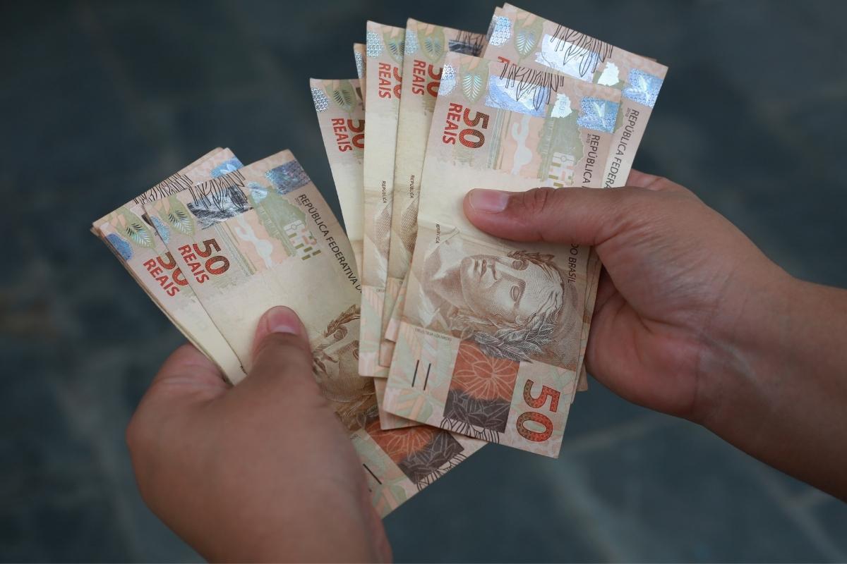 Revisão do FGTS: alguns cidadãos podem receber até R$ 10 mil